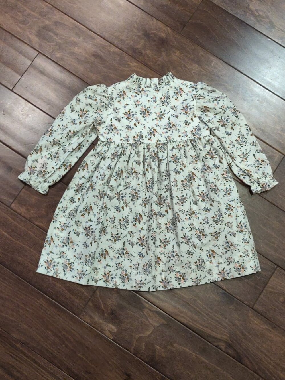 Little English Birdie Dress In Brownfield Floral SIZE 3T - Picture 5 of 5